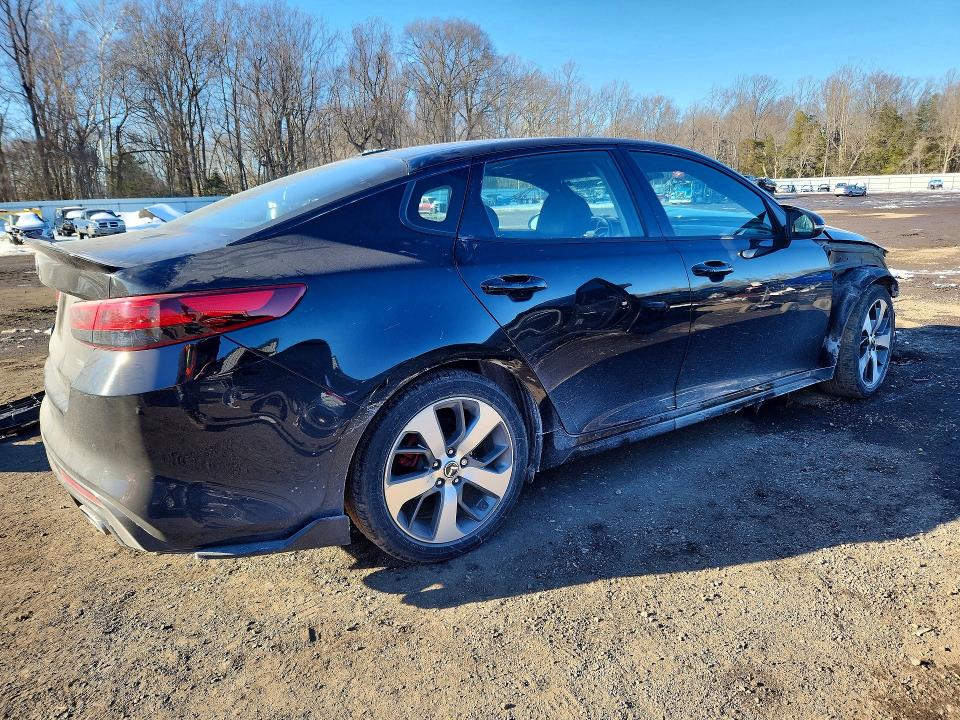 Photo 3 from auction – 2018 KIA OPTIMA with VIN 5XXGW4L20JG241445