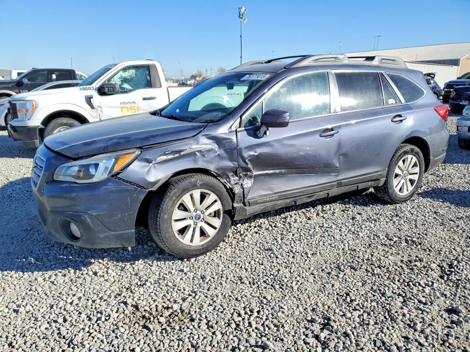SUBARU OUTBACK 2015 with VIN 4S4BSBFC1F3282734 - Photo from auction