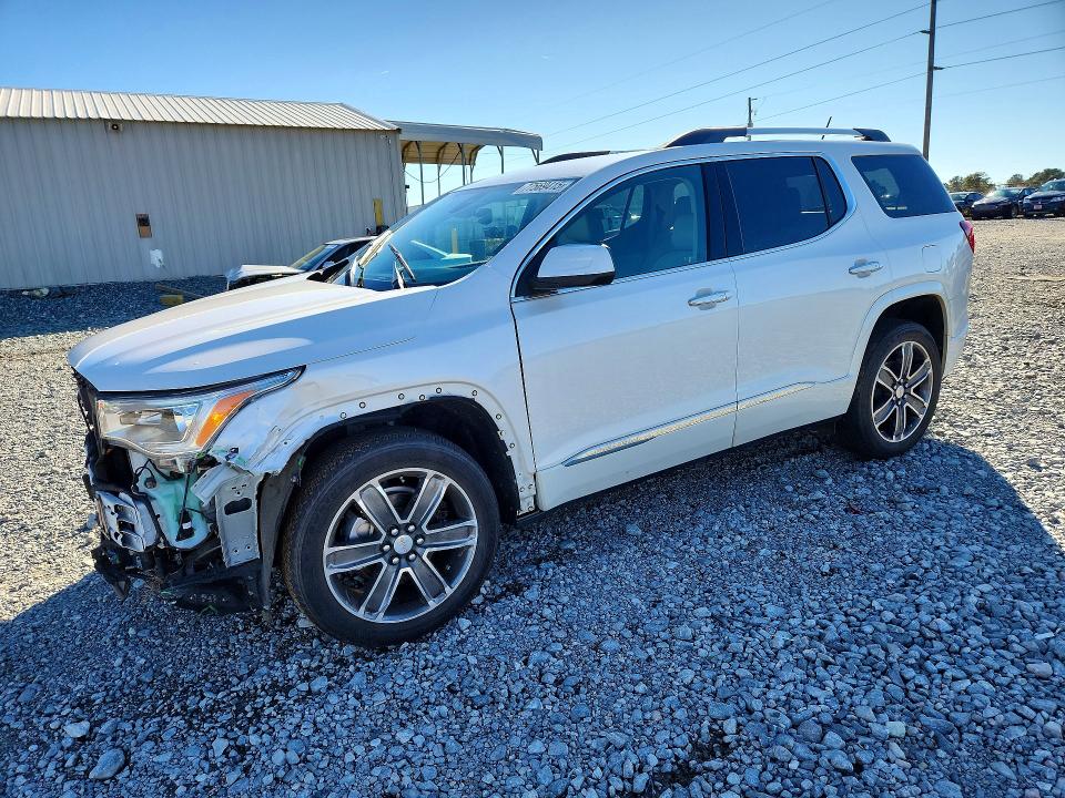 GMC ACADIA 2017 with VIN 1GKKNPLSXHZ200864 - Photo from auction