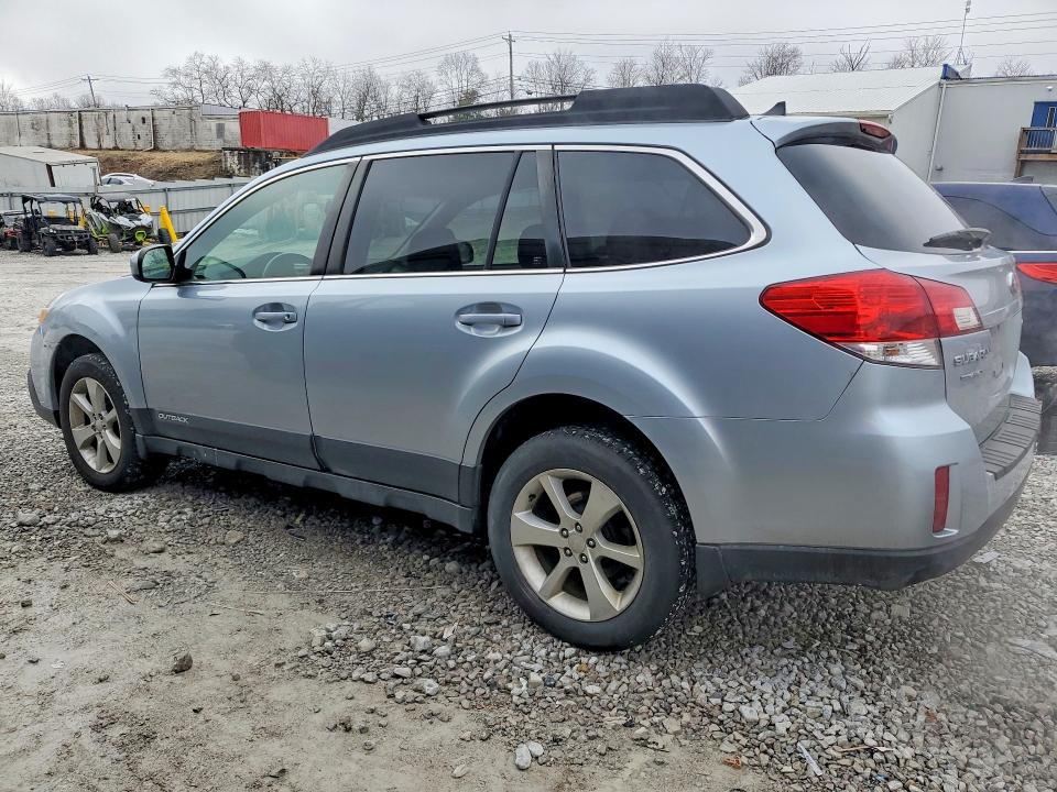 Photo 2 from auction – 2014 SUBARU OUTBACK 2. with VIN 4S4BRCCC0E3262673