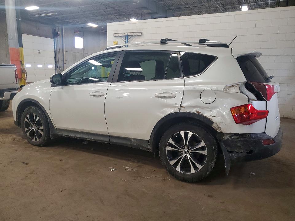 Photo 2 from auction – 2015 TOYOTA RAV4 LIMIT with VIN 2T3DFREV0FW395455
