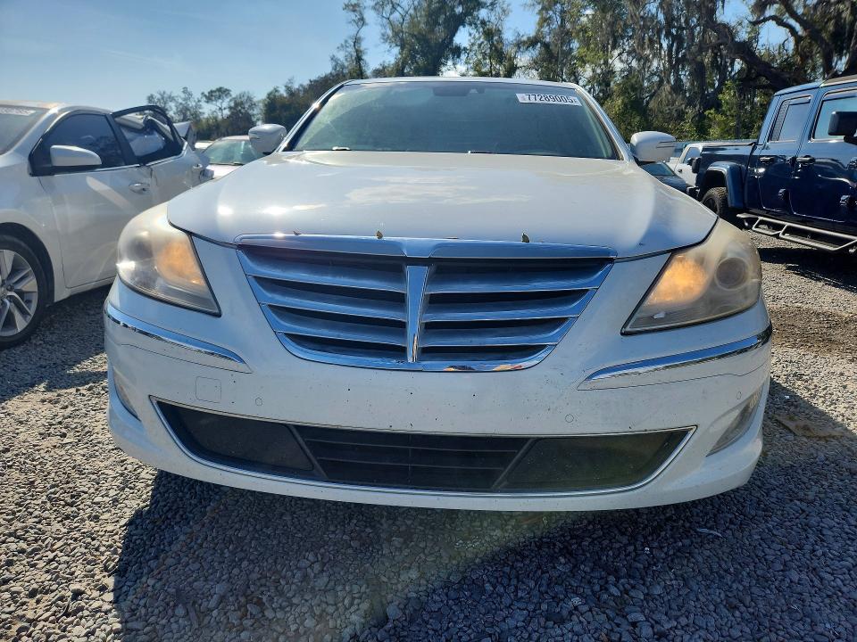 Photo 5 from auction – 2013 HYUNDAI GENESIS with VIN KMHGC4DDXDU242802