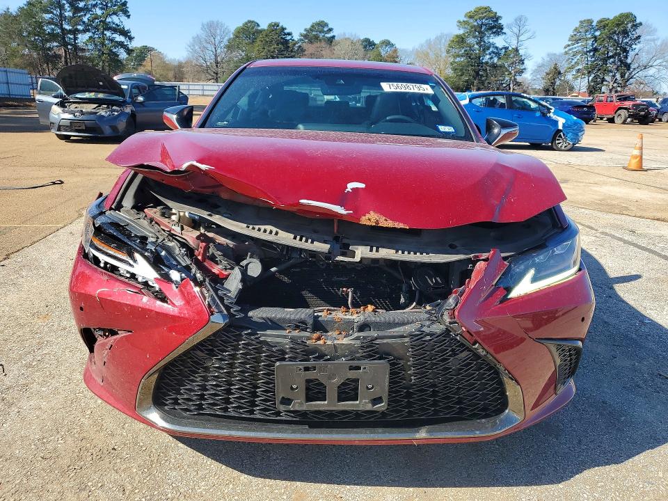 Photo 5 from auction – 2019 LEXUS ES with VIN 58ABZ1B10KU006469