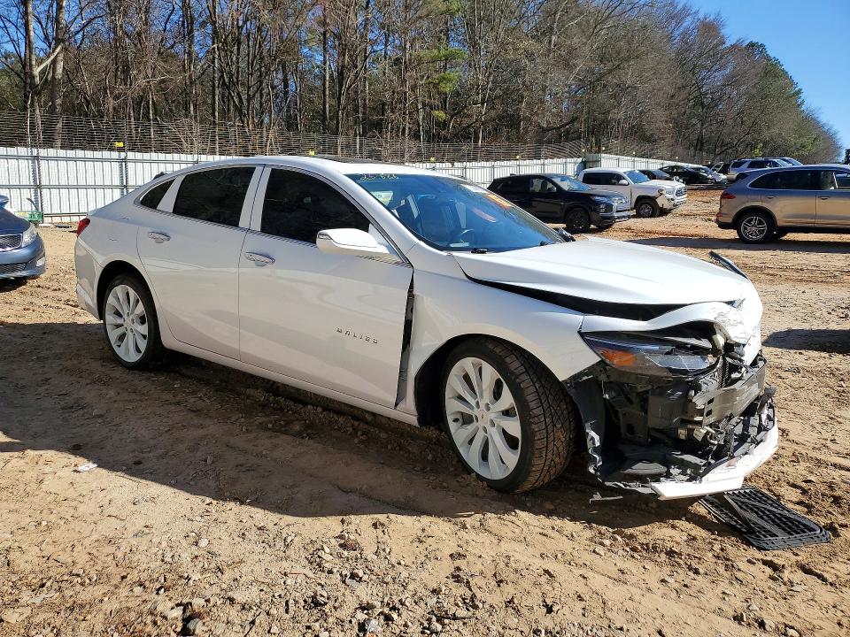 Photo 4 from auction – 2018 CHEVROLET MALIBU with VIN 1G1ZE5SX6JF103883