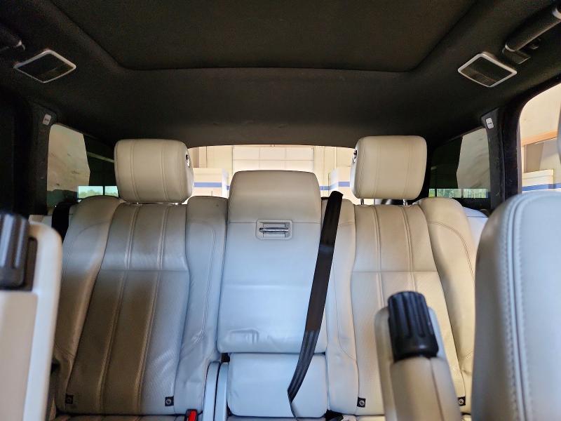 Photo 10 from auction – 2017 LAND ROVER RANGE ROVER with VIN SALGS2FV6HA340128