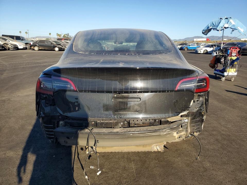 Photo 6 from auction – 2018 TESLA MODEL 3 with VIN 5YJ3E1EB8JF067267