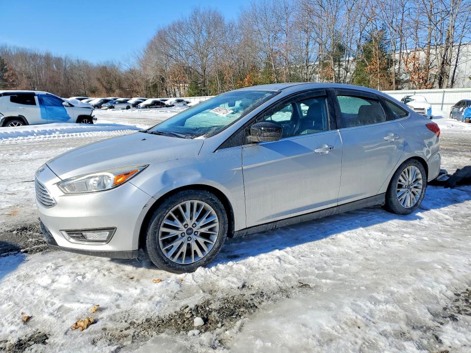 FORD FOCUS 2015 with VIN 1FADP3J25FL226479 - Photo from auction