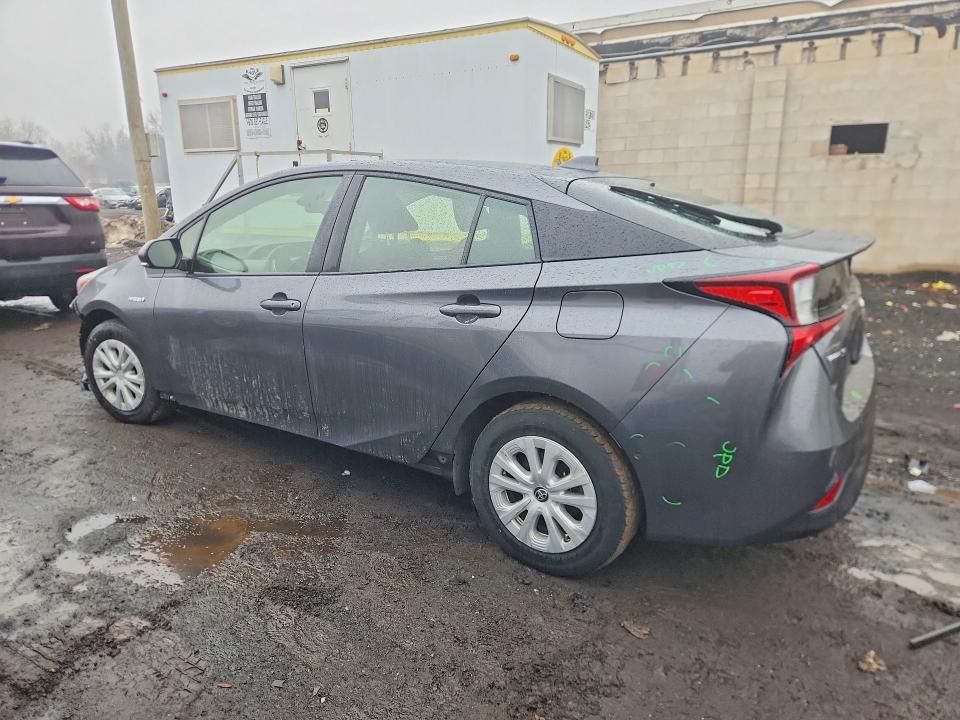 Photo 2 from auction – 2021 TOYOTA PRIUS with VIN JTDKAMFU3M3142855