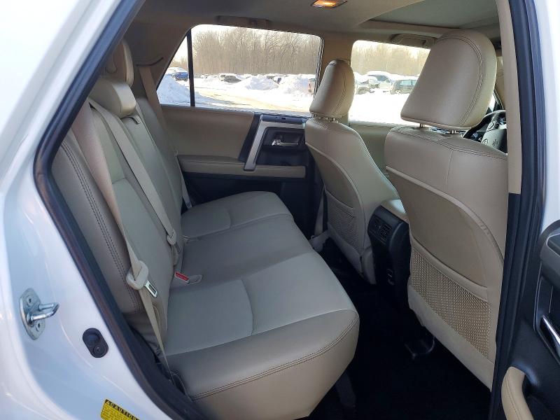 Photo 11 from auction – 2014 TOYOTA 4RUNNER SR with VIN JTEBU5JR5E5170707