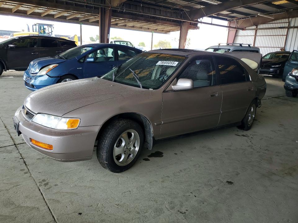 HONDA ACCORD 1997 with VIN 1HGCD5602VA205280 - Photo from auction