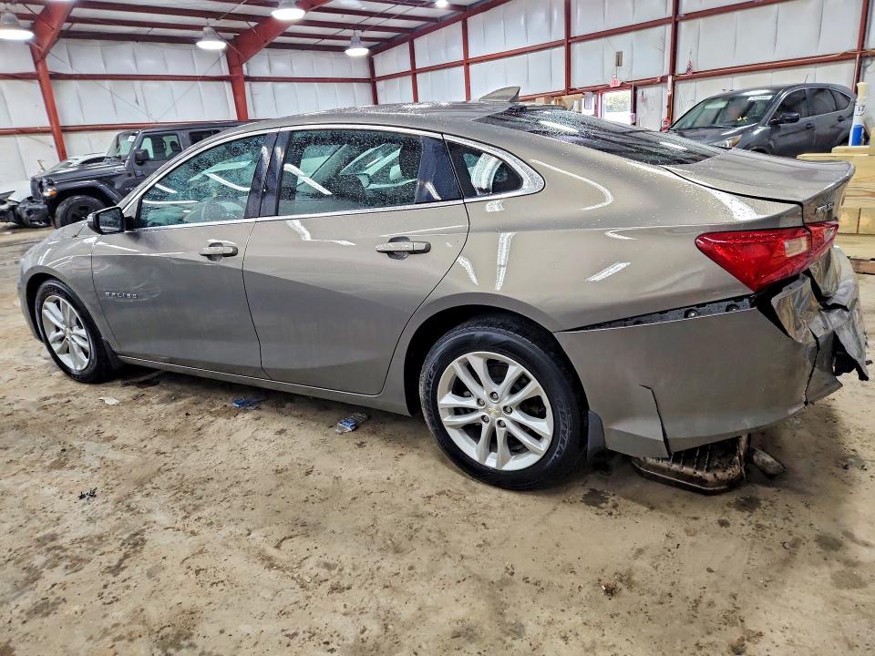 Photo 2 from auction – 2018 CHEVROLET MALIBU with VIN 1G1ZD5ST5JF211797