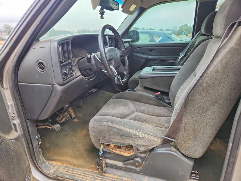 Photo 7 from auction – 2004 CHEVROLET SILVERADO with VIN 2GCEC19T941163126