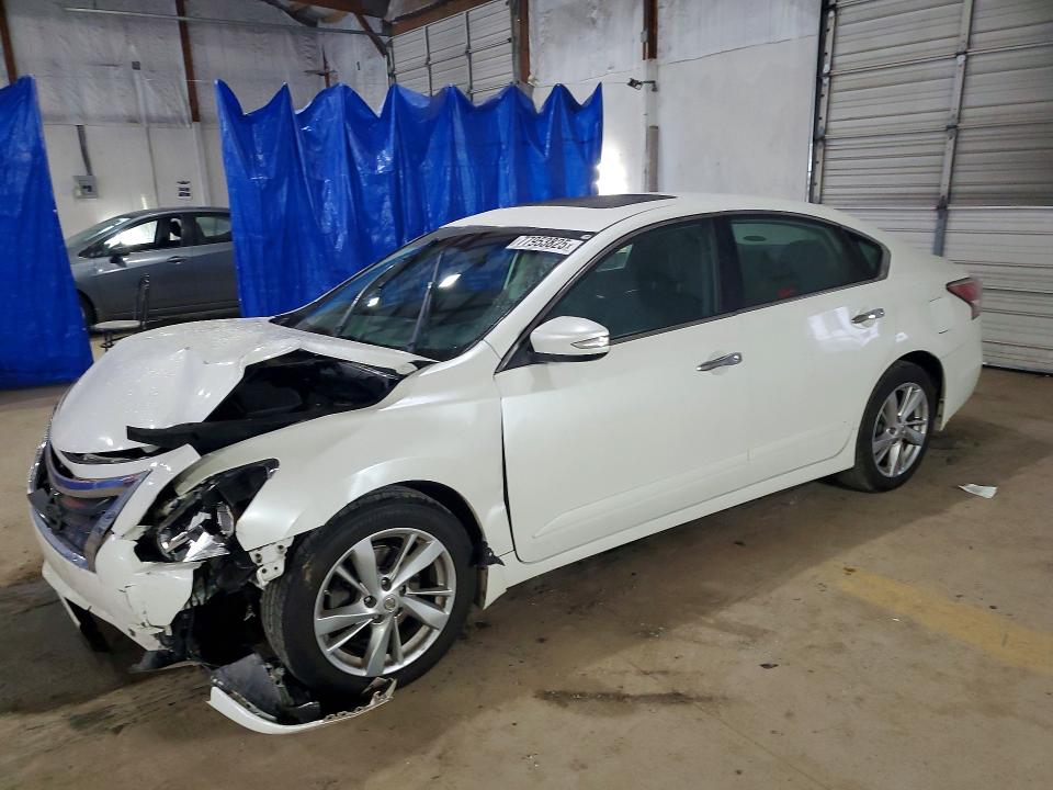NISSAN ALTIMA 2015 with VIN 1N4AL3AP7FC105849 - Photo from auction