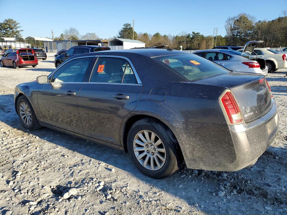 Фото 2 с аукциона – 2014 CHRYSLER 300 с VIN 2C3CCAAGXEH289188