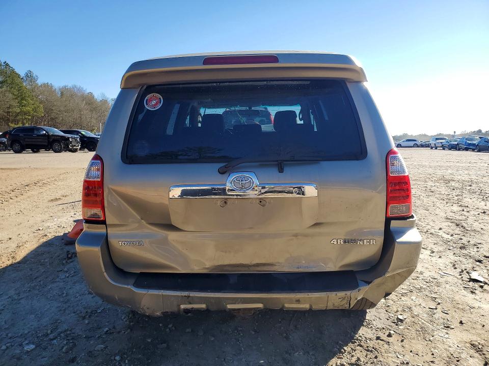 Photo 6 from auction – 2006 TOYOTA 4RUNNER SR with VIN JTEBU14R460101333