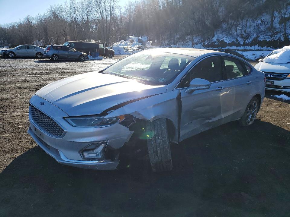 Photo 1 from auction – 2019 FORD FUSION with VIN 3FA6P0RUXKR131067