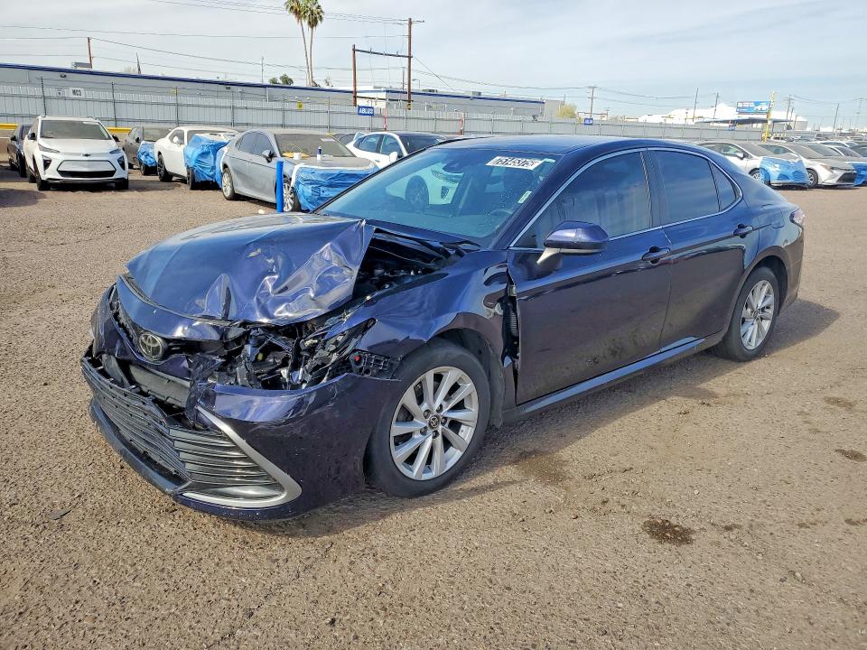 TOYOTA CAMRY 2022 with VIN 4T1C11AK7NU637155 - Photo from auction