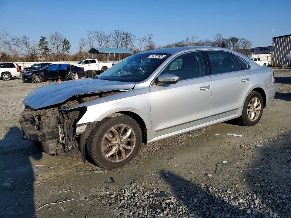 VOLKSWAGEN PASSAT 2017 with VIN 1VWAT7A30HC035948 - Photo from auction