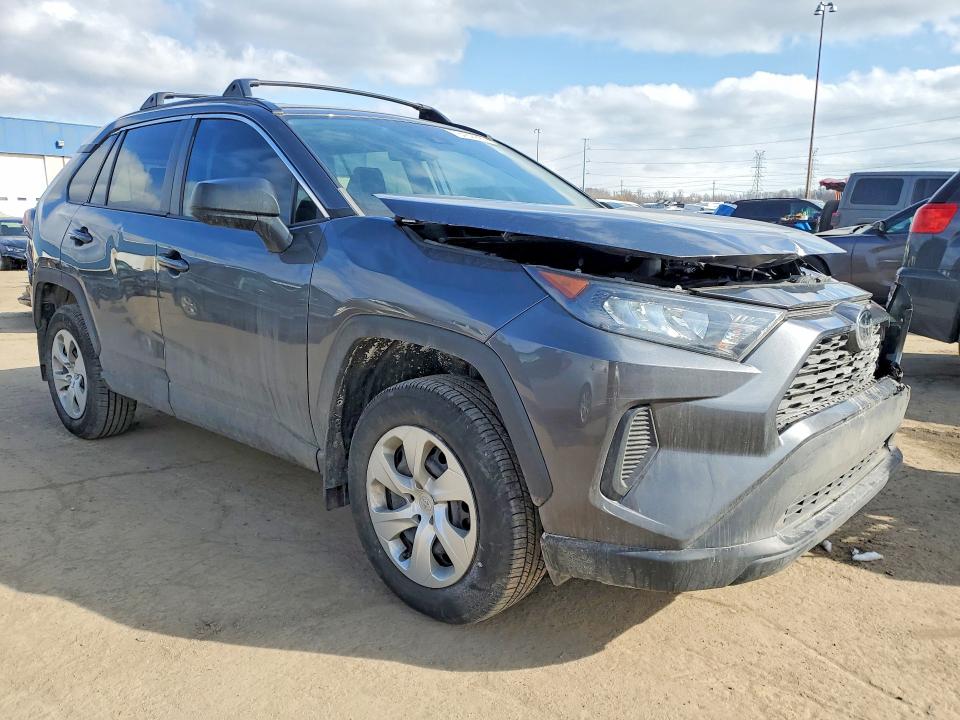 Фото 4 с аукциона – 2019 TOYOTA RAV4 с VIN 2T3F1RFV2KC020524