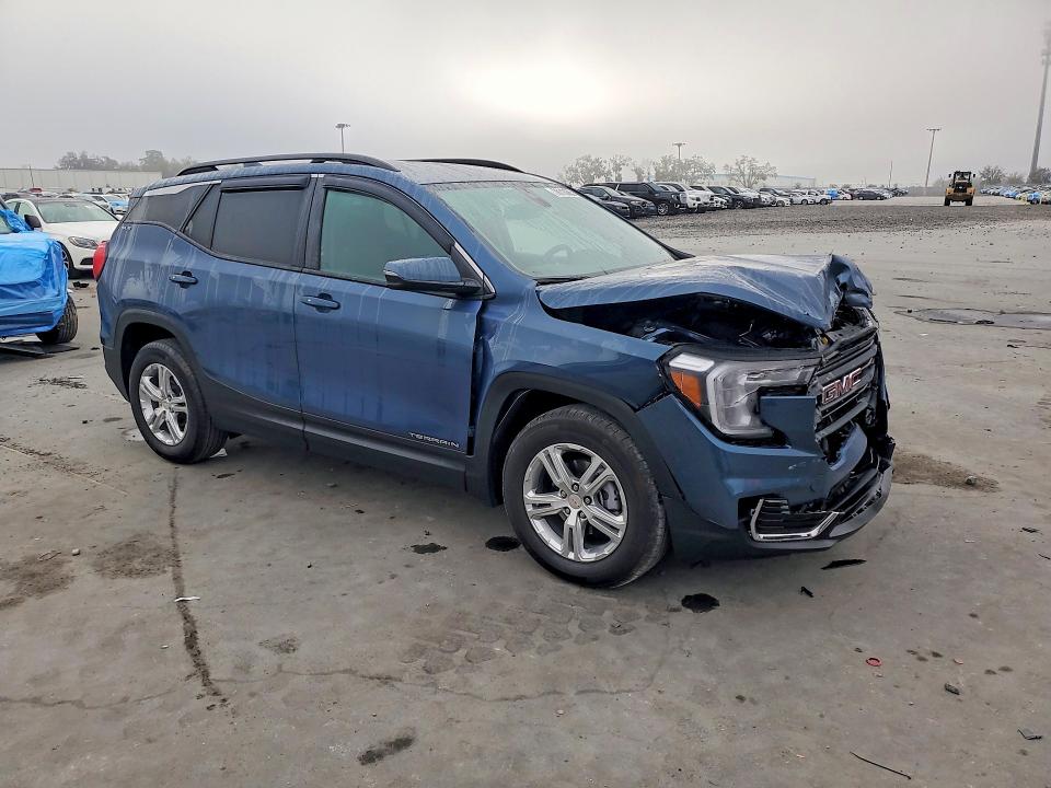 Photo 4 from auction – 2024 GMC TERRAIN with VIN 3GKALMEG3RL387396