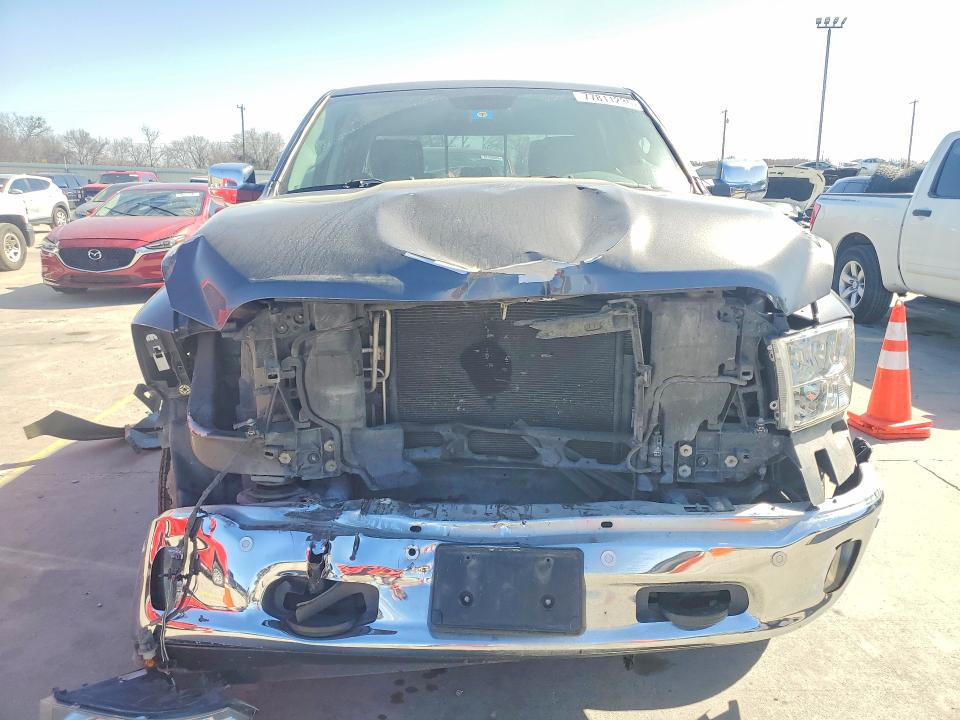 Photo 5 from auction – 2018 RAM 1500 with VIN 1C6RR6LT0JS290579