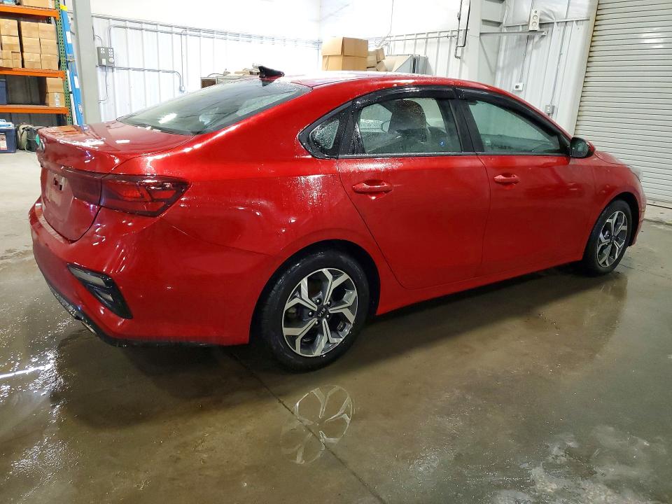 Photo 3 from auction – 2021 KIA FORTE with VIN 3KPF24AD6ME386742