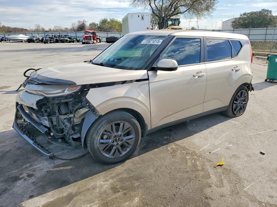 Photo 1 from auction – 2020 KIA SOUL with VIN KNDJ33AU1L7103891