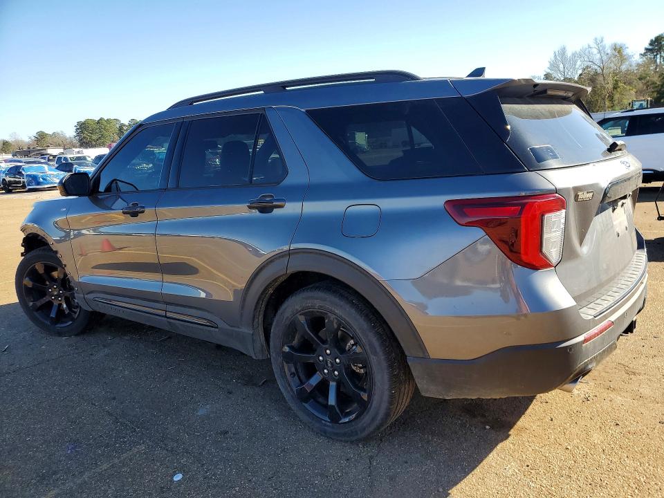 Photo 2 from auction – 2022 FORD EXPLORER with VIN 1FMSK7KH3NGC11606