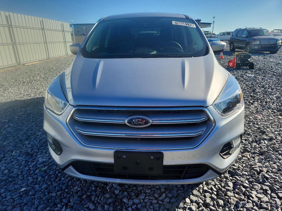 Photo 5 from auction – 2019 FORD ESCAPE with VIN 1FMCU9GD0KUB31239