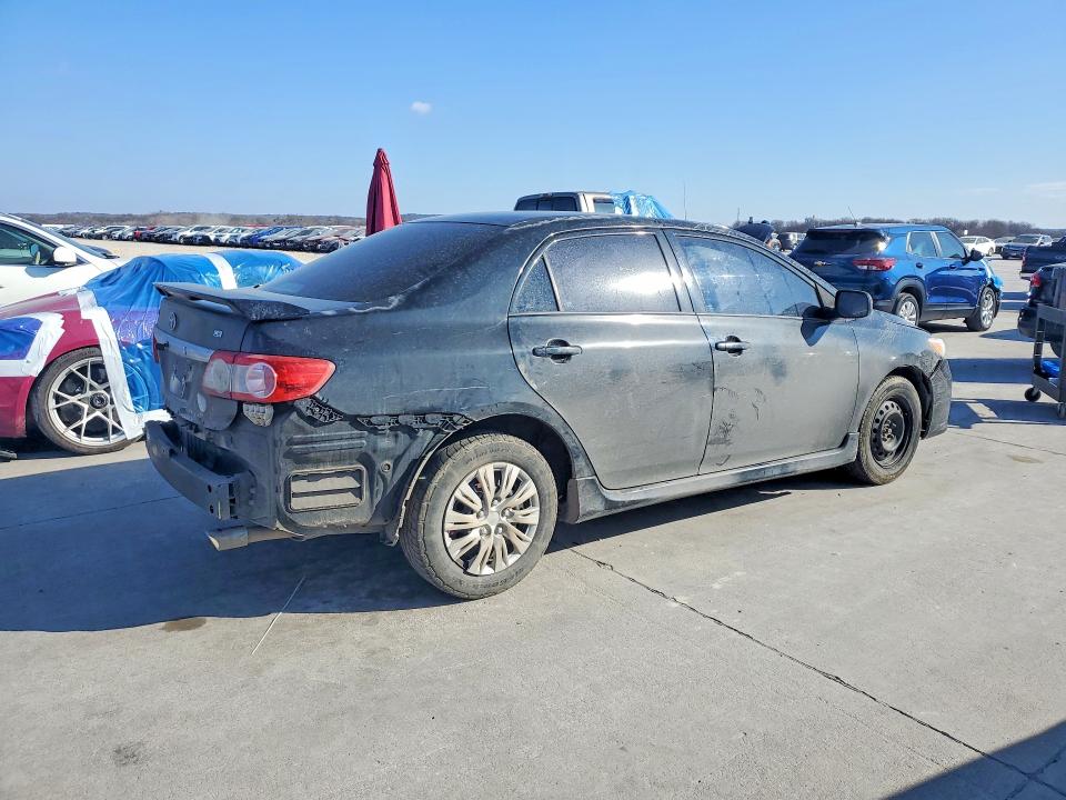 Photo 3 from auction – 2011 TOYOTA COROLLA with VIN 2T1BU4EE1BC720103
