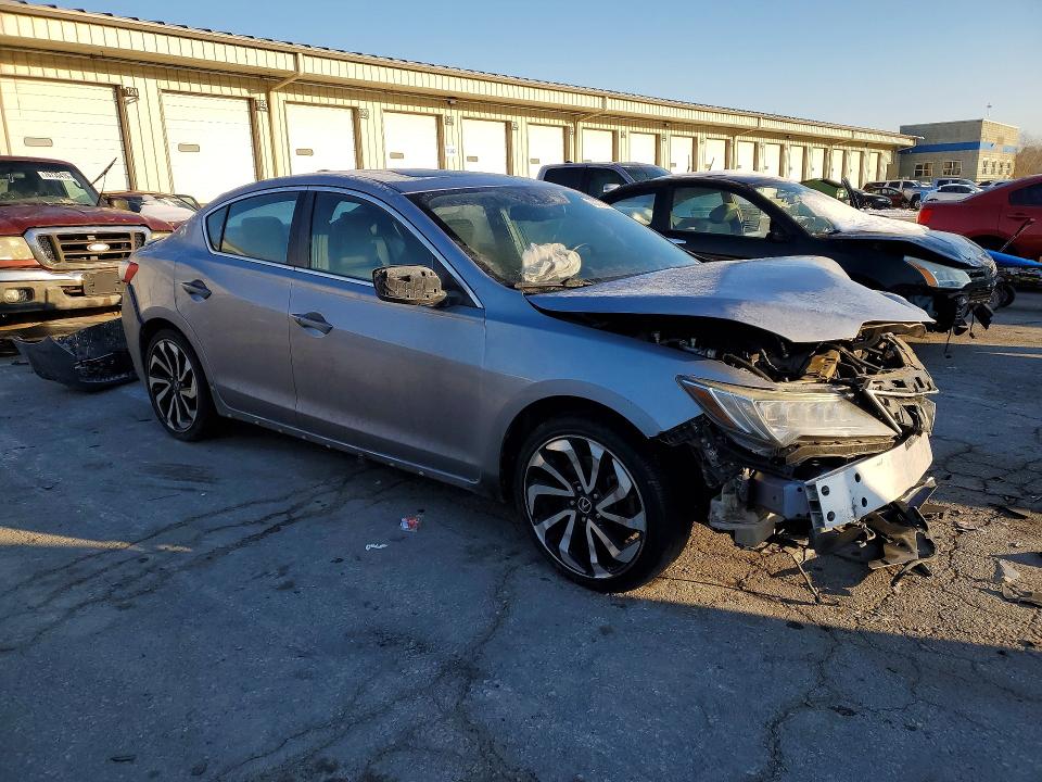 Photo 4 from auction – 2016 ACURA ILX with VIN 19UDE2F89GA019597