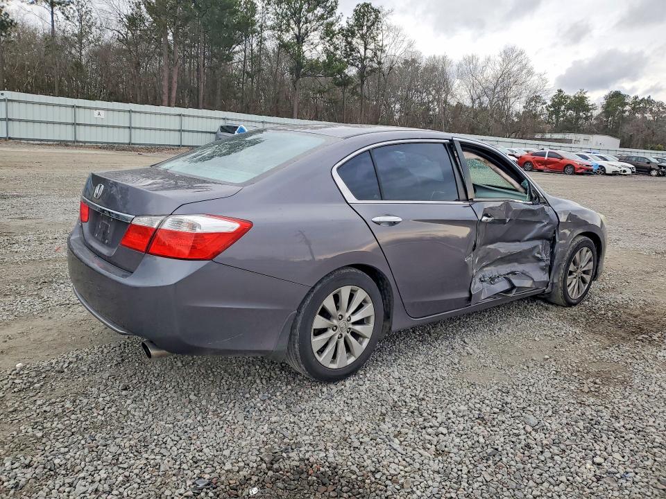 Photo 3 from auction – 2014 HONDA ACCORD with VIN 1HGCR2F7XEA177757