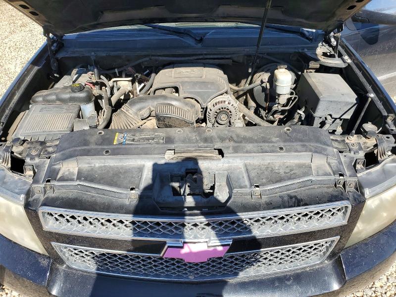 Photo 12 from auction – 2011 CHEVROLET SUBURBAN K with VIN 1GNSKKE39BR192462