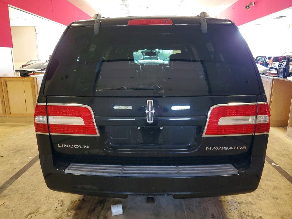 Photo 6 from auction – 2008 LINCOLN NAVIGATOR with VIN 5LMFL28548LJ00294