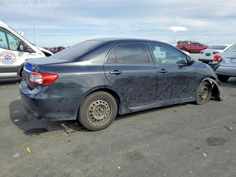 Photo 3 from auction – 2012 TOYOTA COROLLA with VIN 5YFBU4EE2CP047050