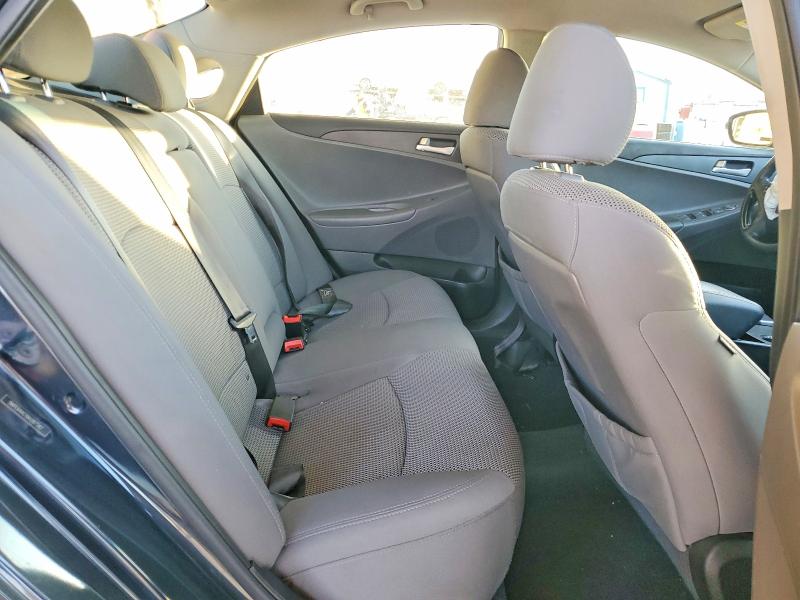 Photo 10 from auction – 2011 HYUNDAI SONATA with VIN 5NPEB4AC1BH287287