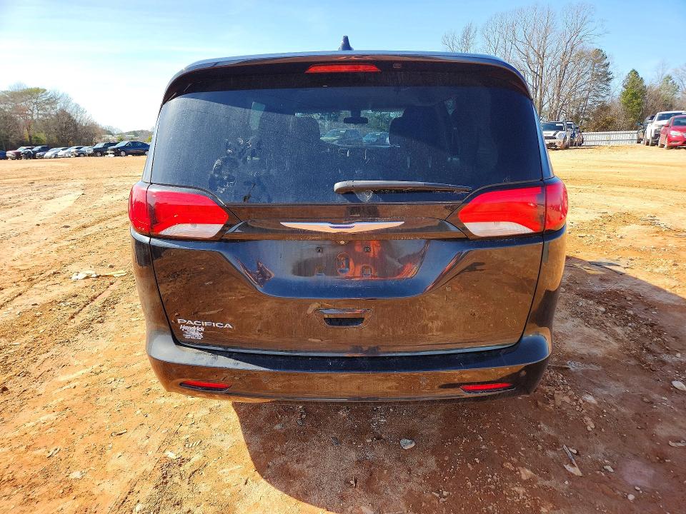 Photo 6 from auction – 2018 CHRYSLER PACIFICA with VIN 2C4RC1CG4JR113244
