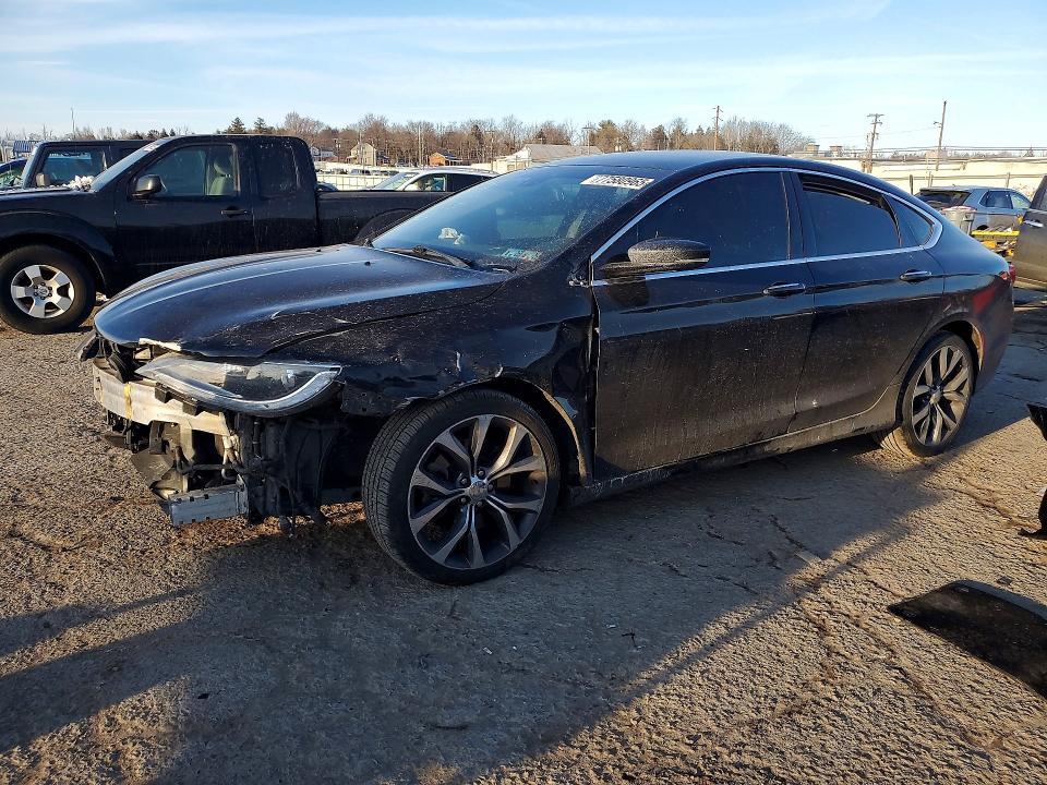 CHRYSLER 200 2015 with VIN 1C3CCCCB3FN565376 - Photo from auction