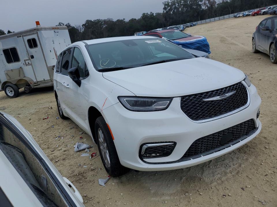 Photo 4 from auction – 2026 CHRYSLER PACIFICA with VIN 2C4RC1BG6TR220834