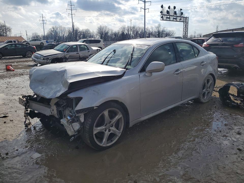 LEXUS IS 2008 with VIN JTHBE262582015915 - Photo from auction