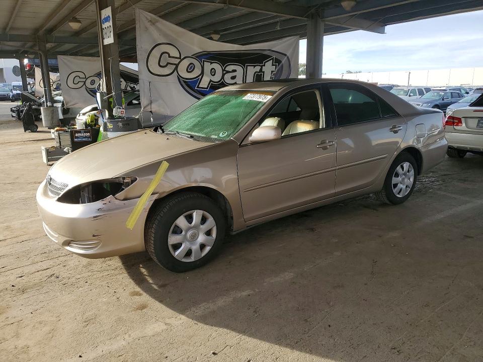 TOYOTA CAMRY 2003 with VIN 4T1BE32K63U688511 - Photo from auction