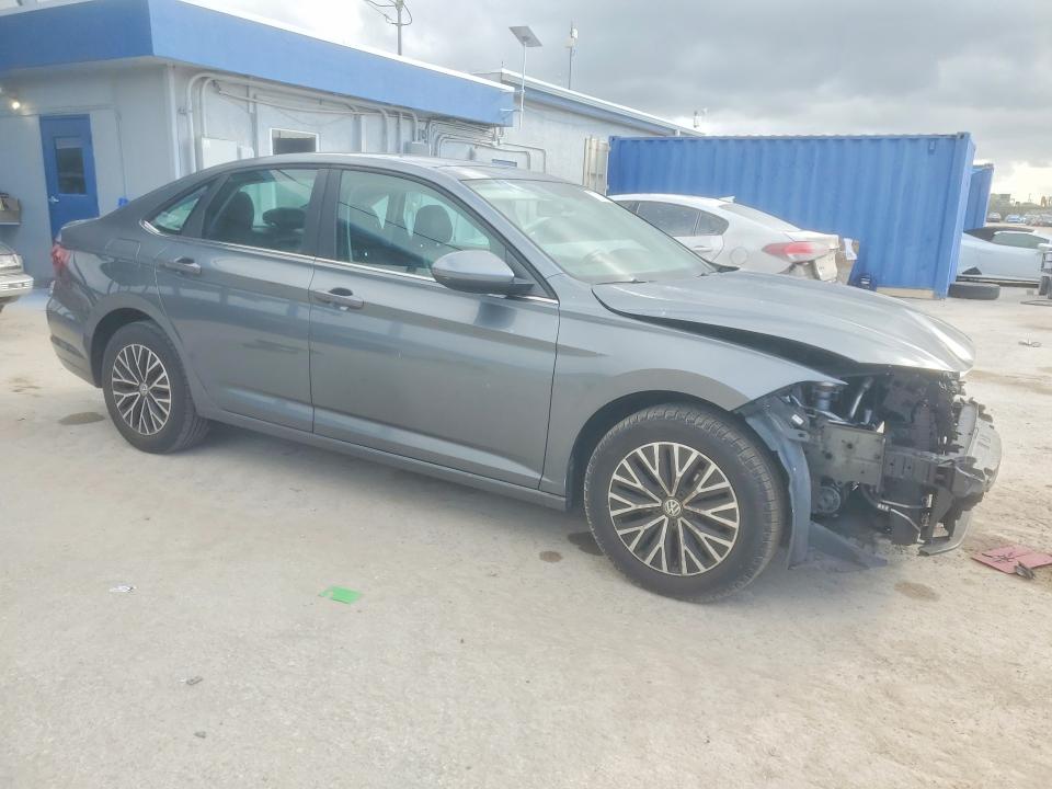 Photo 4 from auction – 2019 VOLKSWAGEN JETTA with VIN 3VWC57BU7KM085200