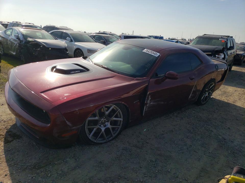DODGE CHALLENGER 2018 with VIN 2C3CDZBT5JH212696 - Photo from auction