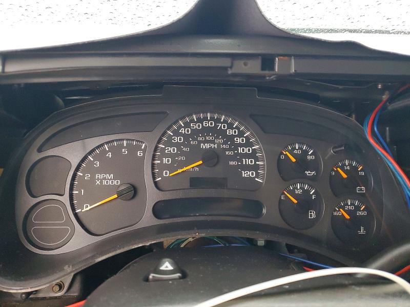 Photo 9 from auction – 2004 CHEVROLET AVALANCHE with VIN 3GNEC12TX4G137577