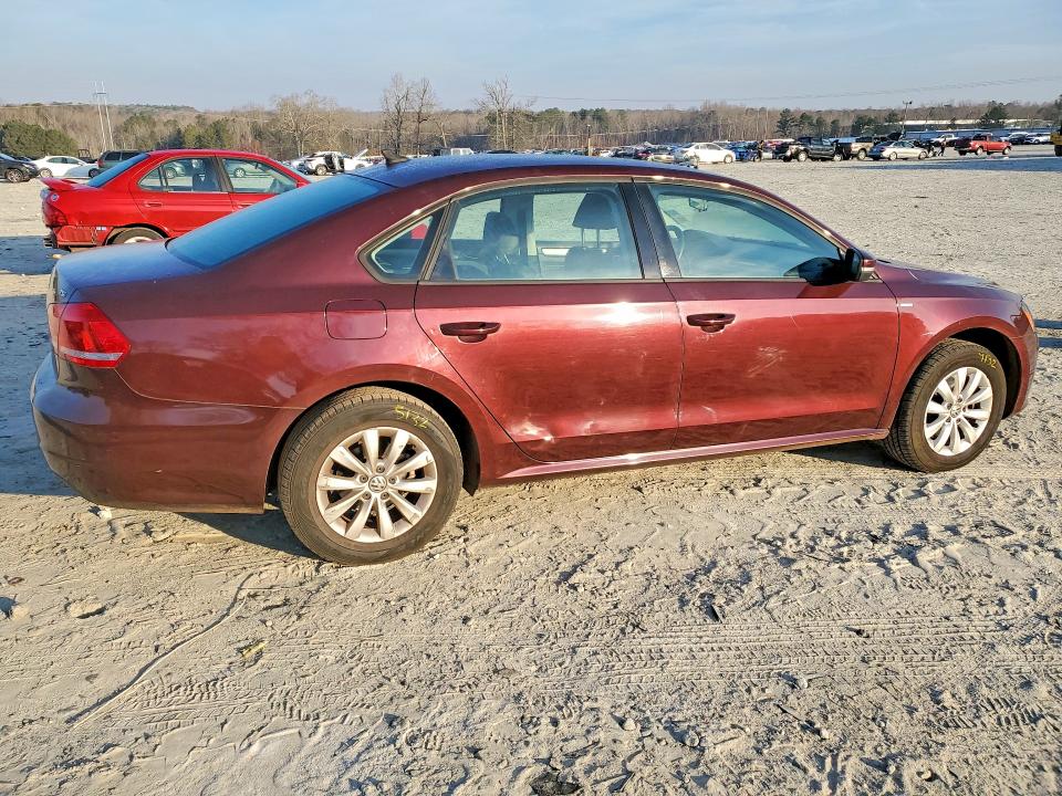 Photo 3 from auction – 2014 VOLKSWAGEN PASSAT S with VIN 1VWAT7A32EC067392