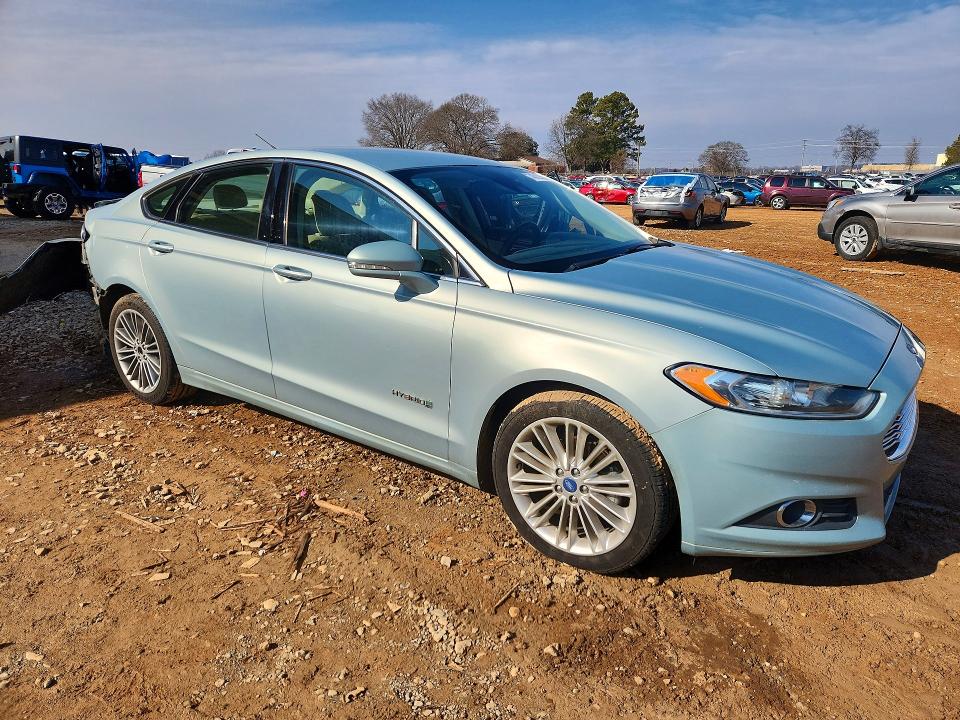 Photo 4 from auction – 2013 FORD FUSION SE with VIN 3FA6P0LU9DR174486