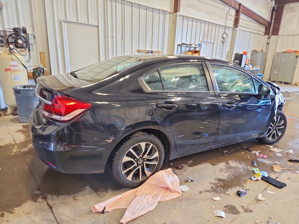 Photo 3 from auction – 2015 HONDA CIVIC with VIN 19XFB2F86FE004261