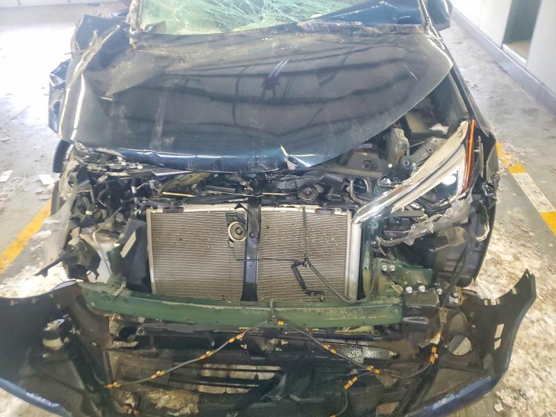 Photo 12 from auction – 2017 TOYOTA RAV4 LIMIT with VIN 2T3DFREV1HW576499