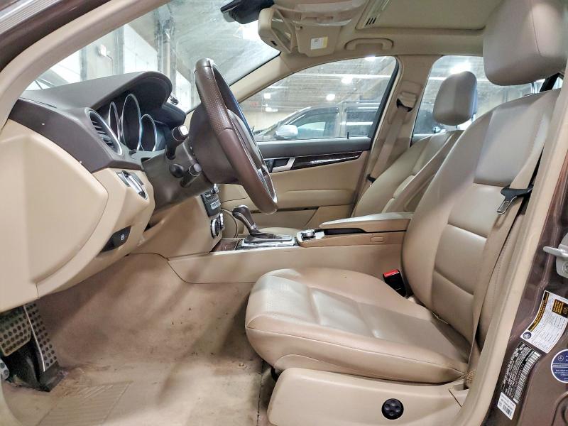 Photo 7 from auction – 2014 MERCEDES-BENZ C with VIN WDDGF8AB7EA944171