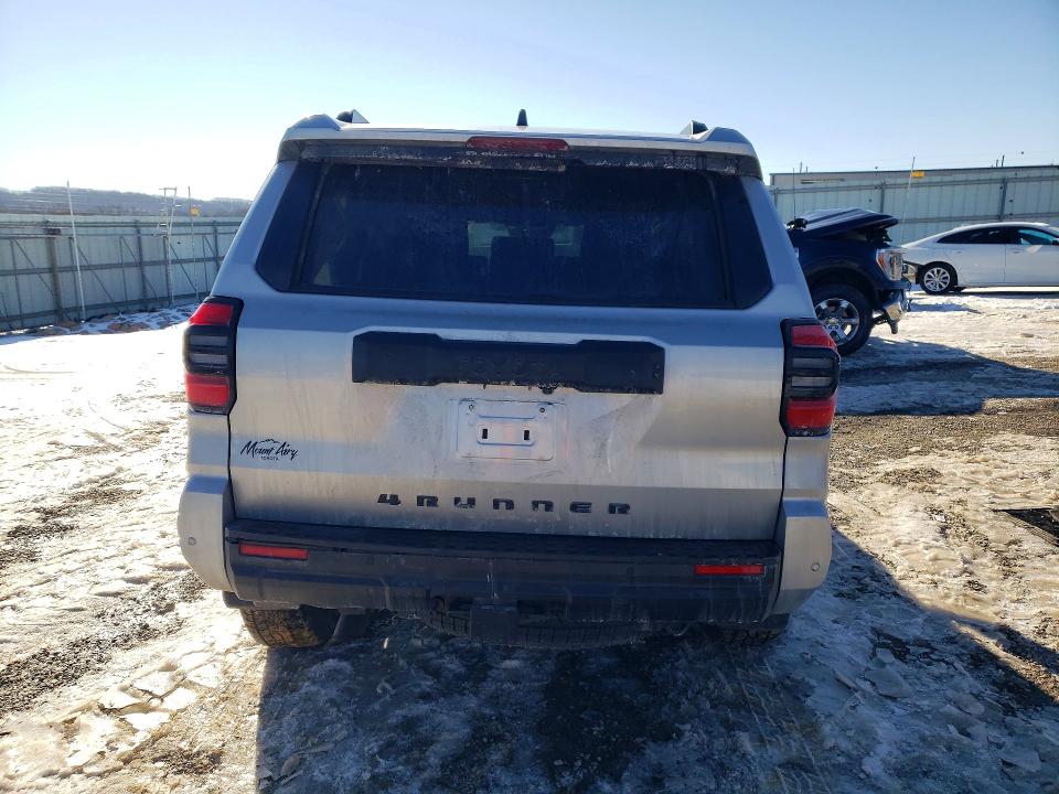 Photo 6 from auction – 2025 TOYOTA 4RUNNER with VIN JTEVA5BR1S5027656